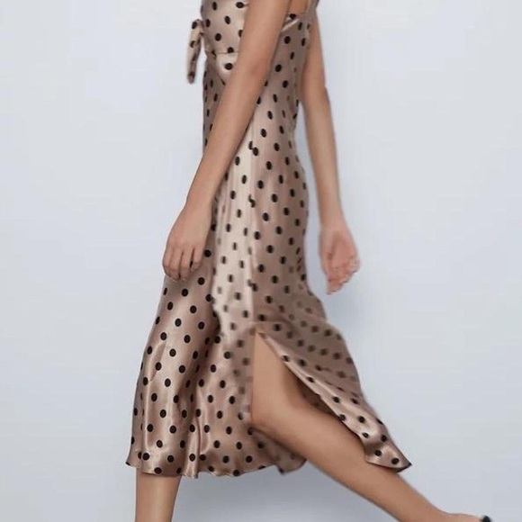 ZARAMIDI POLKA DOT CAMISOLE
DRESS BOW BLACK BROWN, Size M - Picture 2 of 7